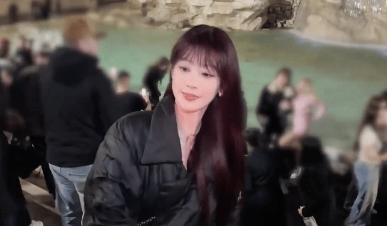 杨紫罗马许愿池上演实名制祈福 自曝身份证号码引网友爆笑